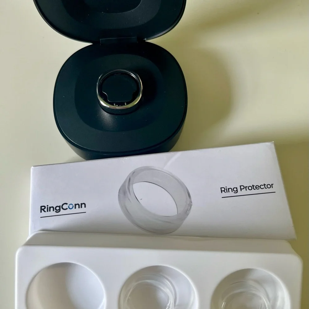 RingConn Smart Ring in Black and Silver — Sleek Health Wearable